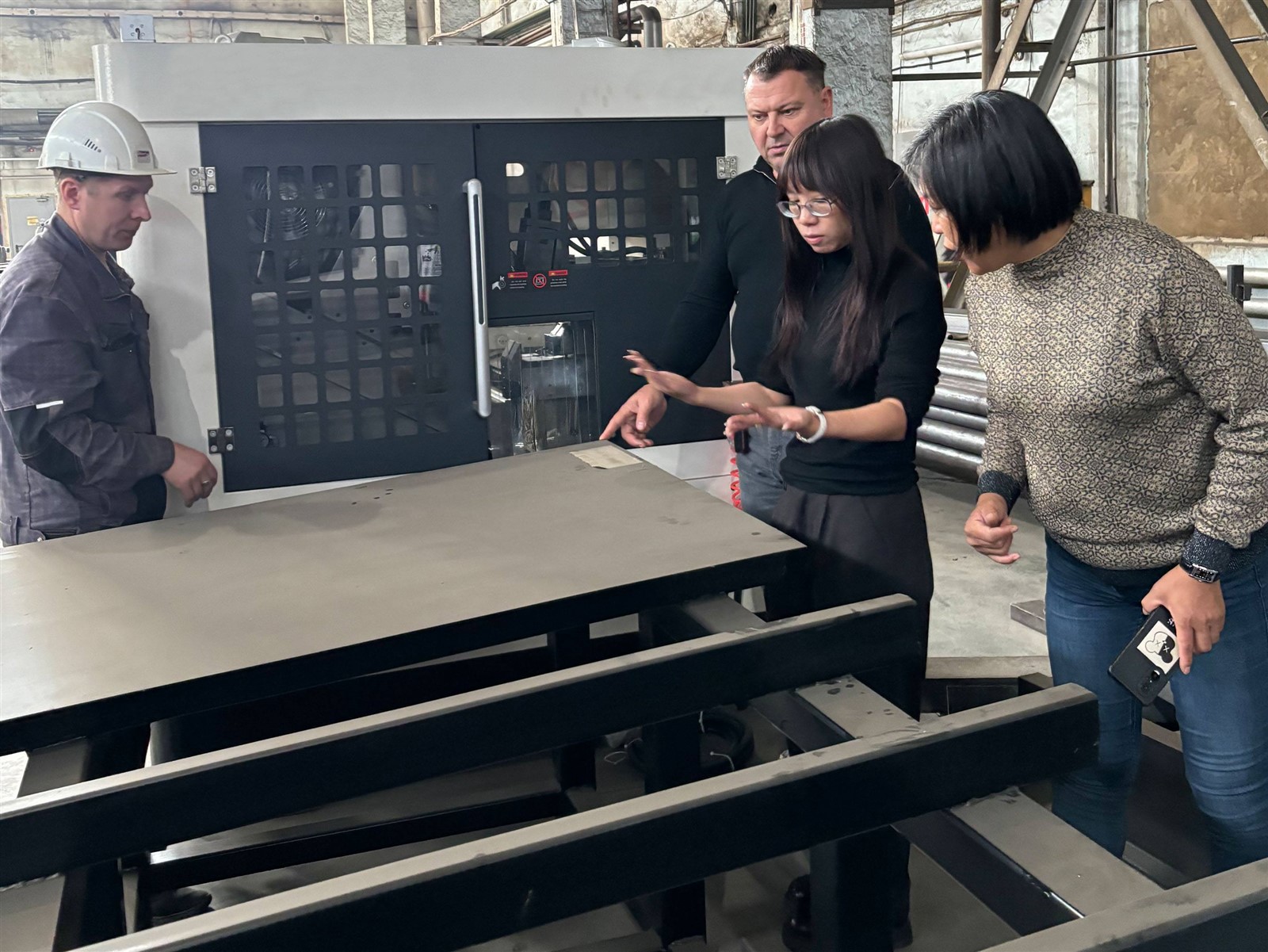 Circular saw machine fast cutting special-shaped tube cutting machine Circular saw machine fast cutting special-shaped tube cutting machine